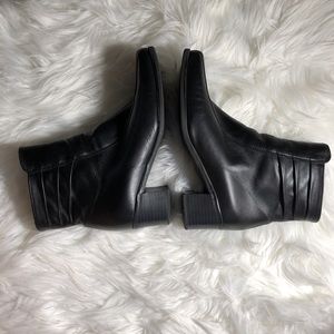 La canadienne hand made Italian leather booties